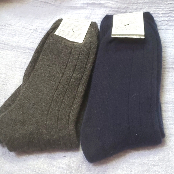 NORDSTROM  SIGNATURE  CASHMIRE  BLEND SOCKS, ONE SIZE,,NAVY,GREY - Picture 2 of 3